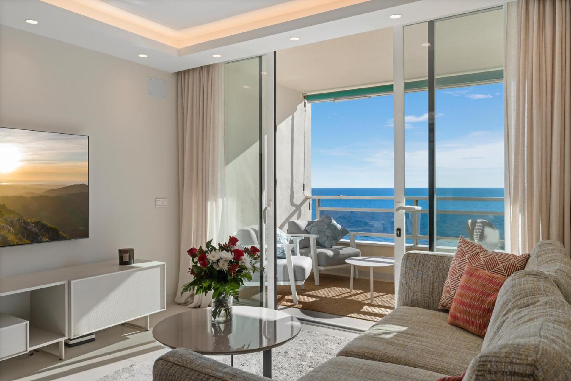 מארבלה Beach Front Apartment With Pool מראה חיצוני תמונה